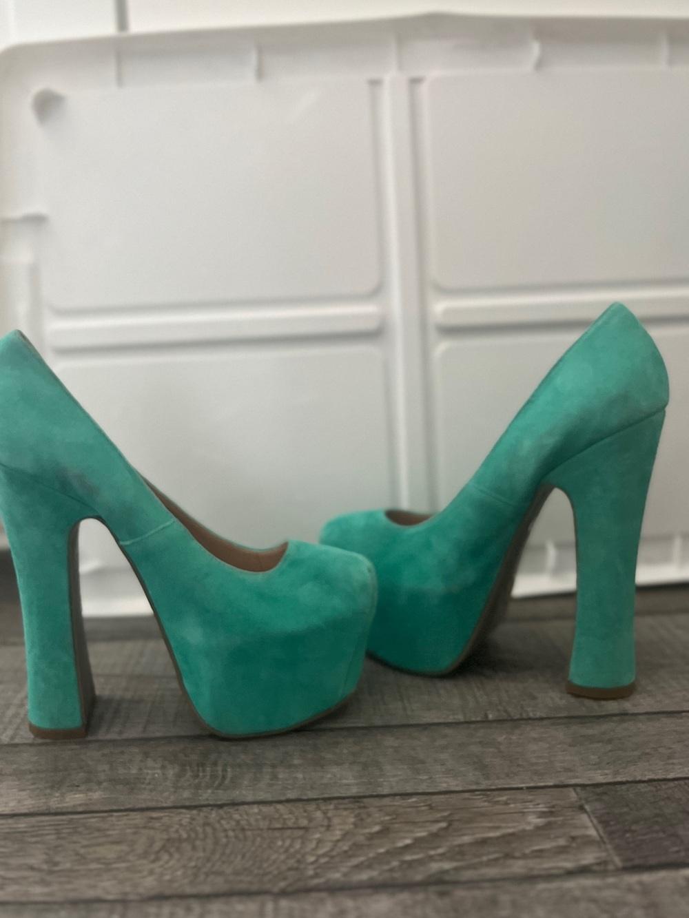 Dolce Vita Turquoise Suede Platform Pumps
